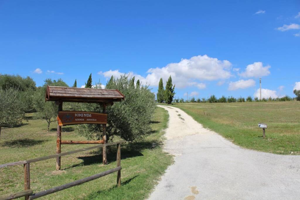 Casa Kikenda, Viaggio Nella Natura Treia Exterior foto